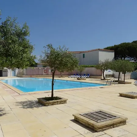 Agathe Bel Avec Piscine